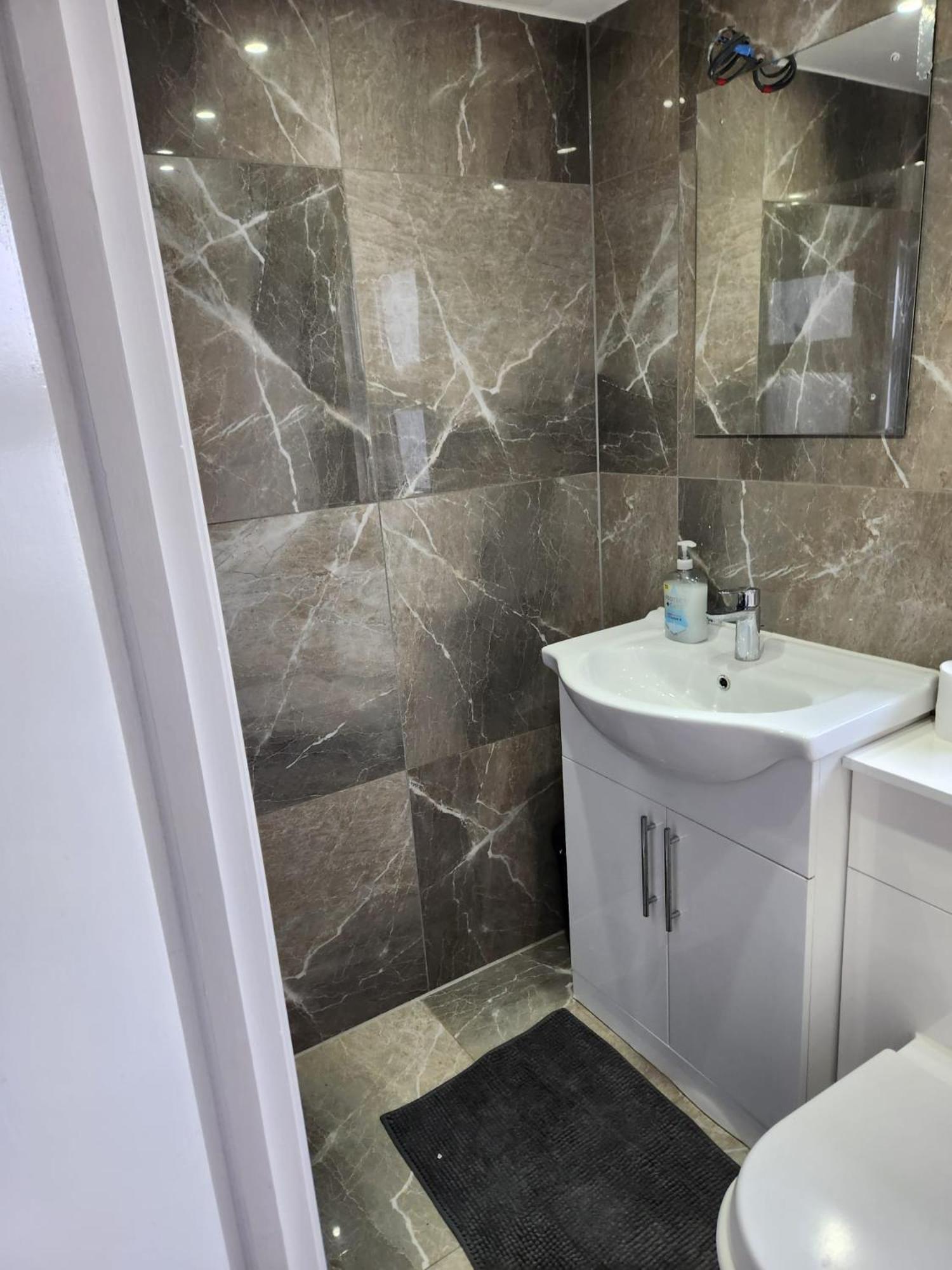 The London En-Suite إيلفورد المظهر الخارجي الصورة